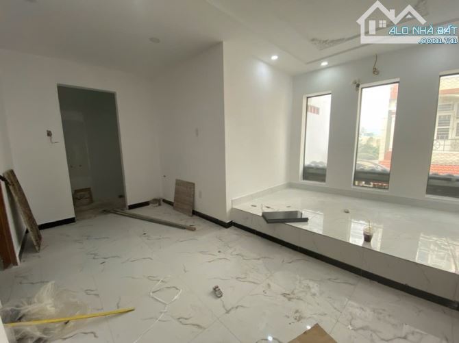 Bán nhà nở hậu Nguyễn Phúc Chu, P15, Tân Bình.71m2 x 5 tầng - 4 x 18 . Giá 7.68 tỷ TL - 8
