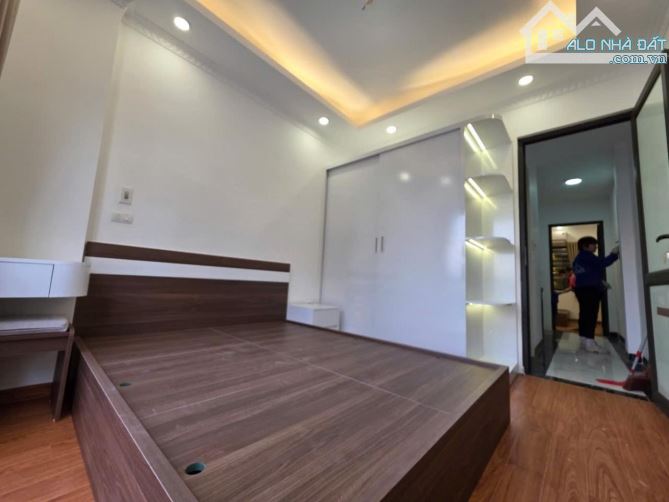 SIÊU PHẨM BÁT KHỐI LONG BIÊN 37m nhà mới tinh ôtô vào nhà nhỉnh 5 tỷ - 8