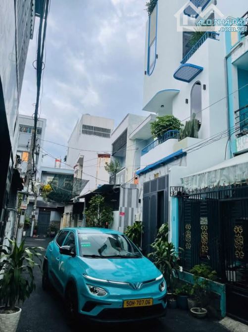 CẦN BÁN NHÀ NGUYỄN THỊ THẬP,QUẬN 7-GIÁ:3.18TỶ/73.6M2 (4.3x16m) SỔ SẴN,GẦN LOTTEMART - 8