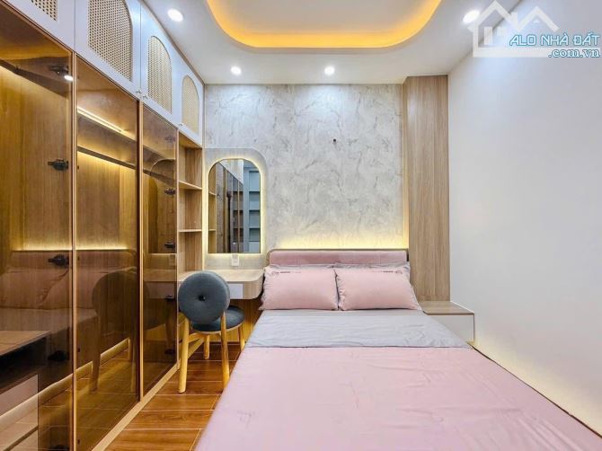 Bán gấp nhà ngay Luỹ Bán Bích, Tân Phú. Giá: 2 Tỷ 660 / 48.5m2. Sổ hồng riêng, hẻm 1/ 5m - 8