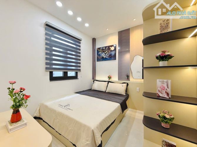 NHÀ 1LẦU MỚI ĐƯỜNG SỐ 8 , PHƯỜNG 11 , QUẬN - GV - 8