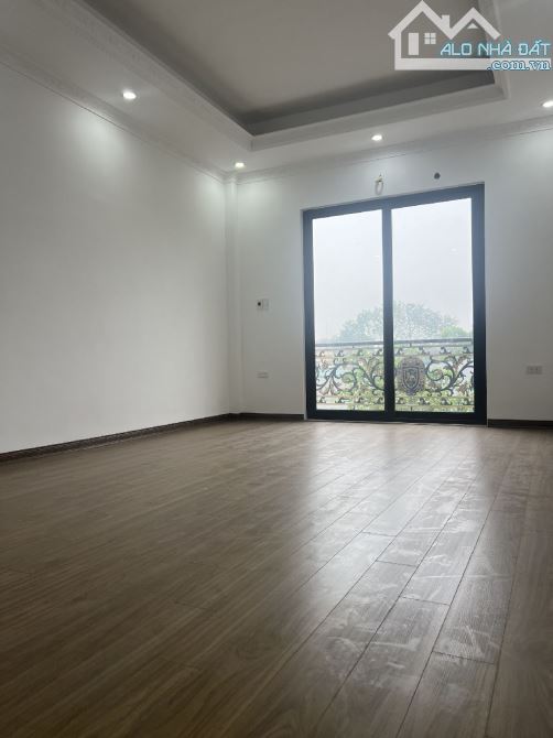 🏡 NHÀ 6 TẦNG SIÊU ĐẸP NGÔ GIA TỰ - 🚘 QUAY ĐẦU - GIÁ CHỈ 11 TỶ - 8