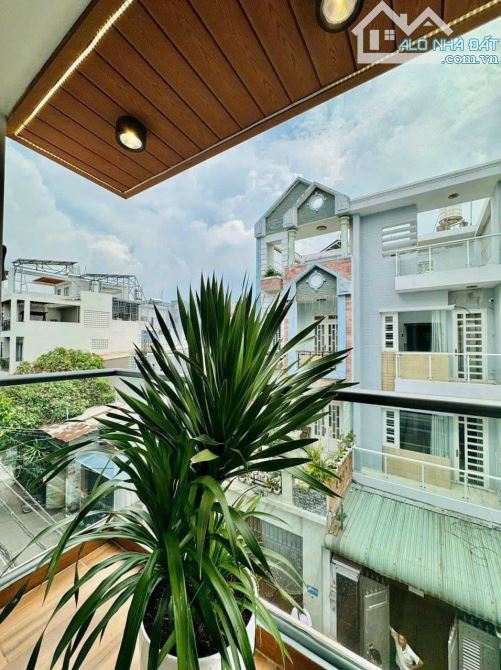 Nhà đẹp vuông vức. 80m² gần Vạn Hạnh mall xây 1 trệt 2. Hẻm oto 7m thoáng, giá 4 tỷ 350 - 8