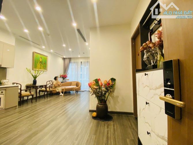 BÁN CĂN HỘ CAO CẤP VIN TÂY MỖ - 46M- FULL NỘI THẤT - FULL NỘI THẤT – GIÁ CHỈ 4.15 TỶ - 8