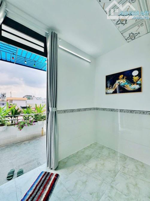 Bán nhà 2 tầng, 48m2 ngay Trần Thiện Chánh, Quận 10. Giá: 3 Tỷ 110. SHR, hẻm xe hơi 5m - 9