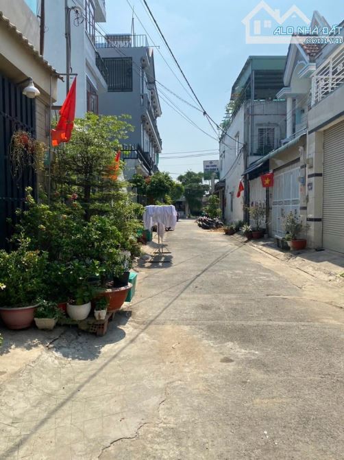 NHÀ ĐẸP PHONG CÁCH HIỆN ĐẠI NGAY CHỢ THỚI TỨ 3 TẦNG CHỦ CẦN BÁN CÓ GIÁ TỐT - 9