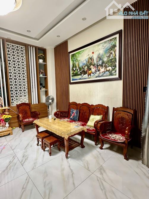 Bán nhà 4 tầng đường 10.5m Lê Sĩ - Hoà Xuân - Cẩm Lệ - 9