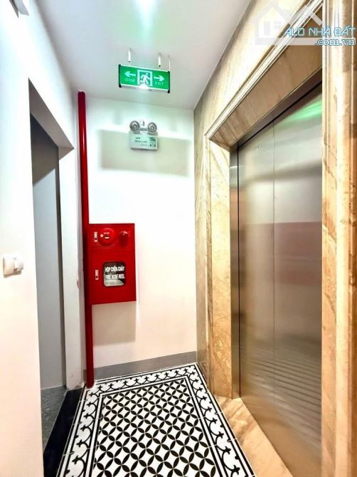 Đam mê dòng tiền 70-80tr/th - Phố Cổ Linh 7 tầng thang máy full nội thất, Gara 2 Oto - 9