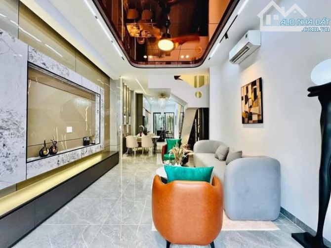 CẦN BÁN NHÀ NGUYỄN THỊ THẬP,QUẬN 7-GIÁ:3.18TỶ/73.6M2 (4.3x16m) SỔ SẴN,GẦN LOTTEMART - 9