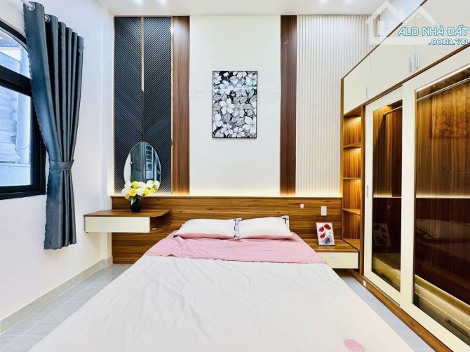 TC dưới 3 Tỷ mua ngay căn nhà Lò Siêu, Quận 11. DT: 52m2. Hẻm xe hơi, đầy đủ tiện ích - 9