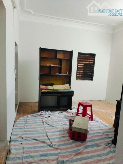 Cho thuê nhà ngõ ô tô Phương Mai 3.5 tầng, 30m2, 2 ngủ, chỉ 6.5 Triệu vào ngay - 9