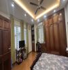 Bán nhà đẹp full nội thất, lô góc đường Giải phóng, ô tô đỗ cạnh nhà, cách phố 70m chỉ 5.7