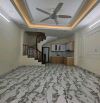 BÁN NHÀ PHỐ THẠCH BÀN, LONG BIÊN NHỈNH 4 TỶ, 5 TẦNG, 34M, MT4M,SÁT CẦU VĨNH TUY VÀ AEON LB