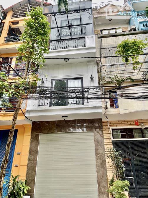 Nhà Đẹp Phân Lô Ngọc Khánh Ba Đình Vuông Vức Thang Máy - 2