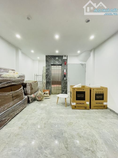 Hai căn chung cư mini mới ở Khâm Thiên 7 tầng thang máy doanh thủ 40tr/tháng