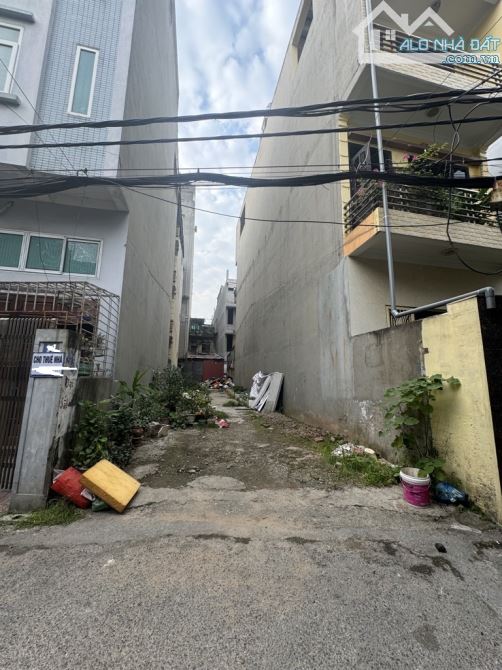 BÁN ĐẤT  Ô CÁCH, LONG BIÊN - 80m² – MT 8,5m - Giá 11 tỷ