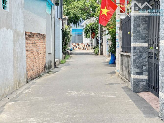 Bán nhà cấp 4 gần 200m2  sau chợ trảng dài  - biên hoà