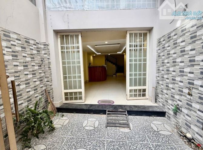 HIẾM ĐIỆN BIÊN PHỦ, 5 tầng 45m2, DÒNG TIỀN trên 240tr/năm, giá 5.9 tỷ
