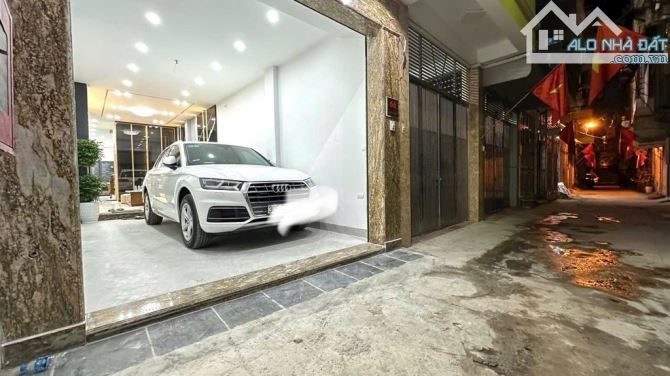 PHÂN LÔ HAI BÀ TRƯNG - NỞ HẬU - 2 THOÁNGTRƯỚC SAU - GARA Ô TÔ - THANG MÁY XỊN - NỘI THẤTTI
