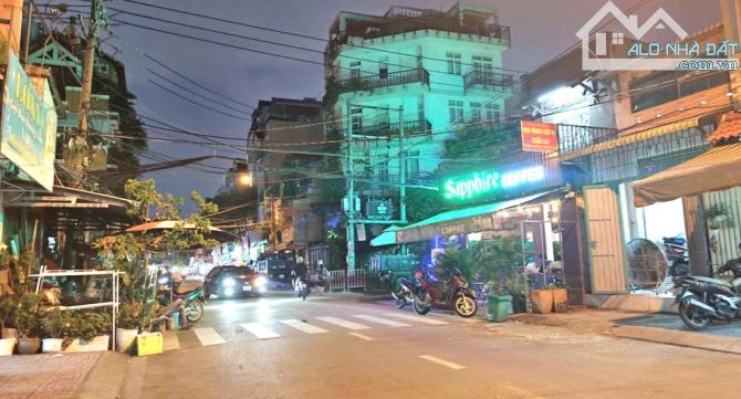 BÁN NHÀ MẶT TIỀN KINH DOANH ĐƯỜNG ĐÔNG HỒ, P.8, Q.8 – 4 TẦNG, 10 PHÒNG KARAOKE – GIÁ CHỈ