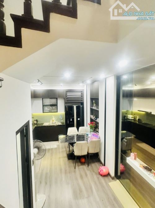 Bán gấp căn PL Cán Bộ Công an nhà cực đẹp full Nội thất ô tô vào nhà 50m-5t-11.7 tỷ