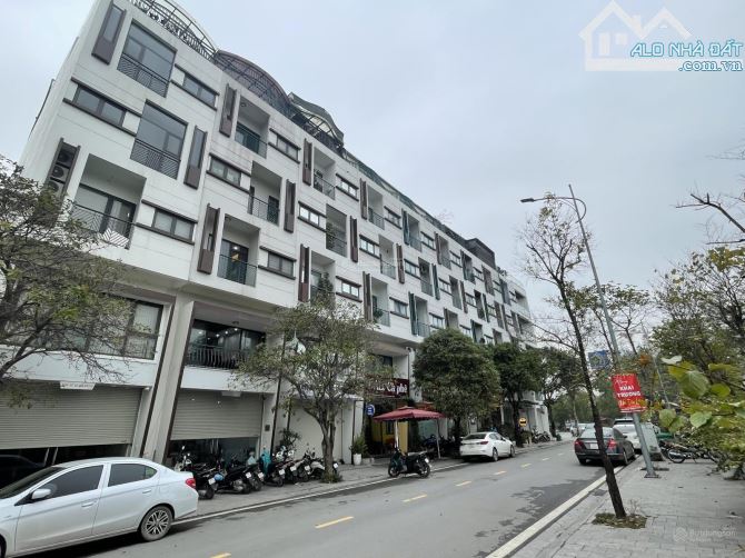 Quỹ căn liền kề The Manor Central Park vị trí cực đẹp 75m2 - 182m2 từ 25 tỷ/căn.