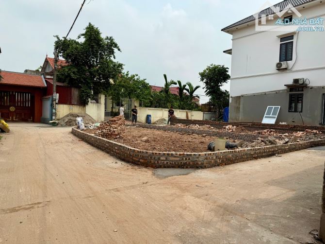 Lô Góc 3 mặt đường chỉ 64m2 có 102 tại Liên Nghĩa - Văn Giang kết nối đường 379 HN-HY, VĐ4