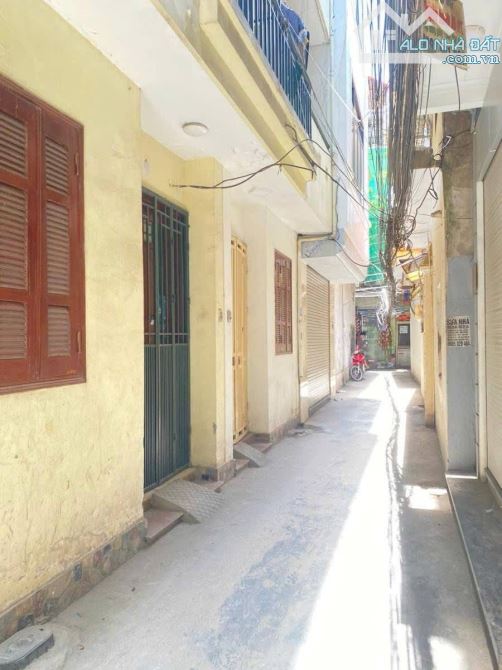 ❌ Nhà Dân 6 Tỷ 4 - Phố Yên Hoà - Thông Sàn - Nhà rộng - Phòng thoáng sáng.