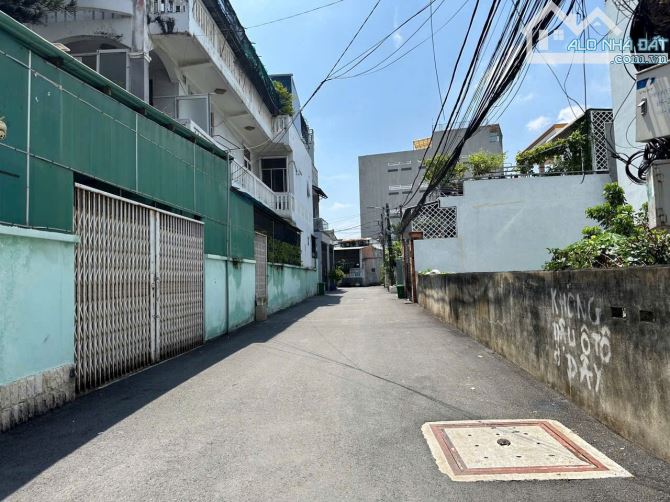 Ngộp giảm 2 tỷ bán gấp đất 200m2 ngay Ngã tư Mk