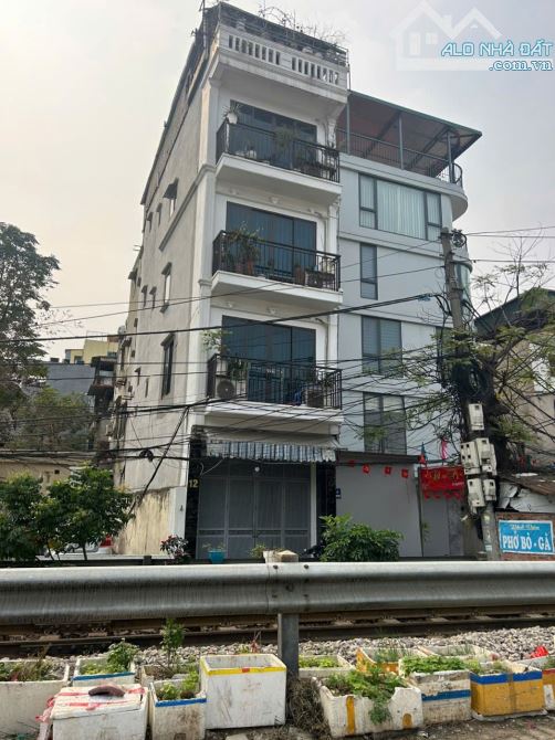 BÁN NHÀ MẶT ĐƯỜNG GIẢI PHÓNG. GARA Ô TÔ. KINH DOANH. 57M2 - 5 TẦNG, NHỈNH 10 TỶ.