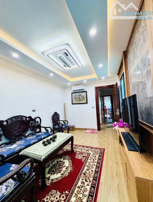 Bán căn xa la Hà Đông nhà đẹp 6t thang máy ô tô đỗ cửa -40m-mt4-7.39 tỷ