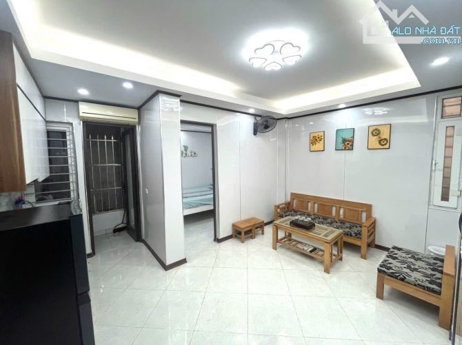 BÁN CĂN HỘ CCMN PHẠM NGỌC THẠCH - XÃ ĐÀN, ĐỐNG ĐA, Ô TÔ CÁCH 10M, HƠN 1 TỶ