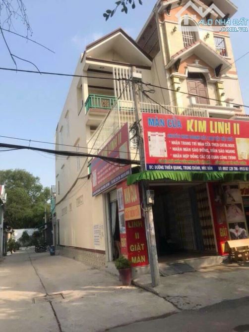 BÁN NHÀ 2 MẶT TIỀN ĐƯỜNG , TRUNG CHÁNH , HÓC MÔN 72M2 4X18 , ĐƯỜNG Ô TÔ