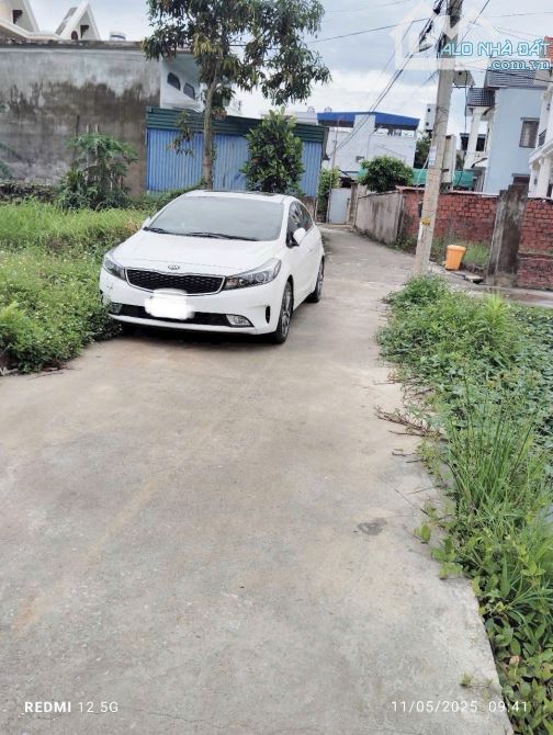 Chỉ 2tỷxxtr sở hữu được lô đất 80m2 trục oto đi thông, vị trí ngay trung tâm chợ Bính-UB