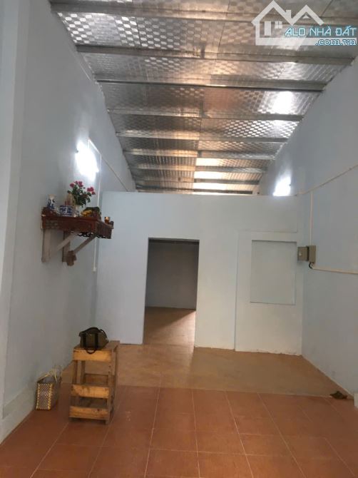 CHO THUÊ! Kho Phố Âu Cơ, Nhật Tân, Tây Hồ 70m2, 7 tr/ th, Ô tô Tải Tránh