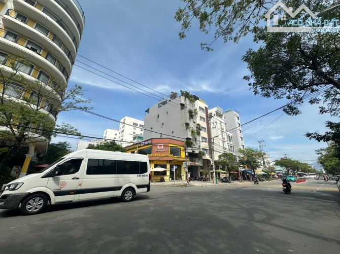 Bán Lô Đất Góc 2 MT Lê Văn Quý-Đà Nẵng Giá 1x Tỷ Trung Tâm Phố Hàn Cách Biển 500m