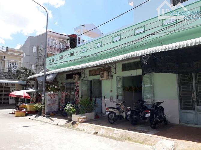 Phòng trọ mặt tiền kdc metro kinh doanh tự do