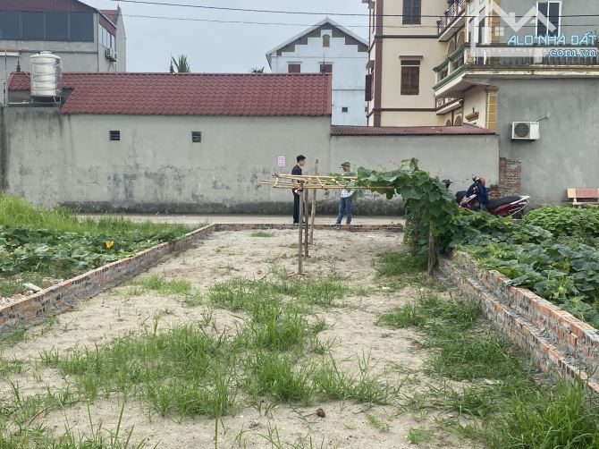 Bán đất  đấu Giá nguyên Khê cạnh bộ công an công viên phần mềm vintech