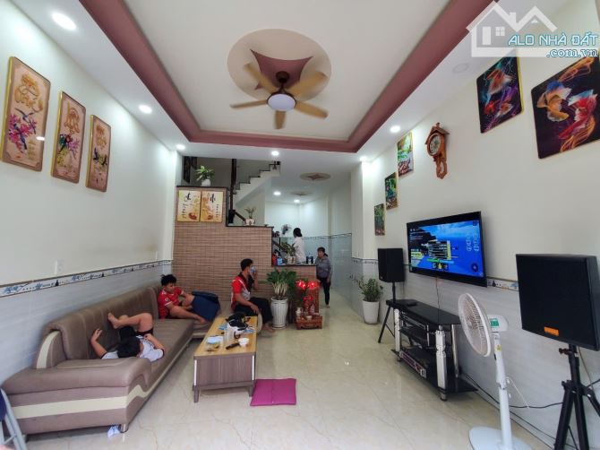 NHÀ 3 TẦNG - HẺM XE TẢI THÔNG - TRUNG TÂM LINH CHIỂU, THỦ ĐỨC - GIÁ CHỈ 5.5 TỶ TL