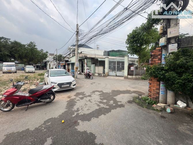 Chính chủ gởi bán lô đất 61m2 P.Hóa An, đường Hoàng Minh Chánh vào 30m,sổ riêng, thổ cư 10