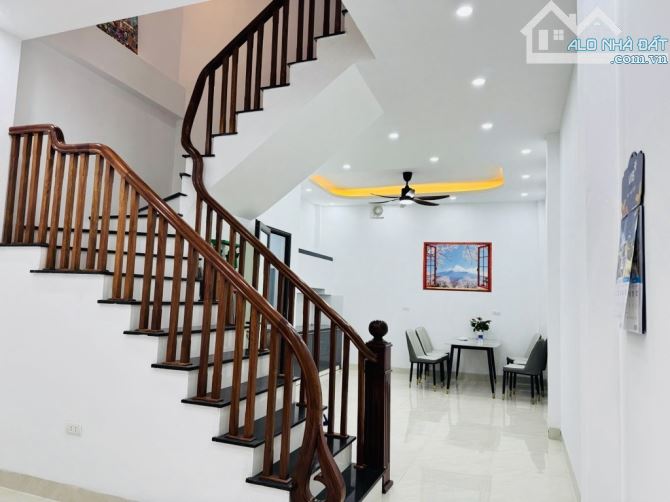 1 căn duy nhất Tứ Hiệp 5,35 tỷ nhà gần 45m 4 tầng ở luôn