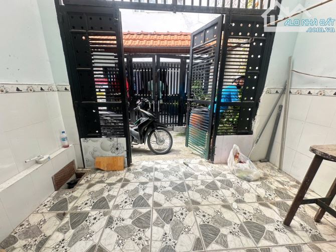 NHÀ CHÍNH CHỦ - DT 50M2 - LIỀN KỀ PHÚ MỸ HƯNG - HẺM 803 HTP HIẾM NHÀ BÁN - Q7 - NHỈNH 3 TỶ