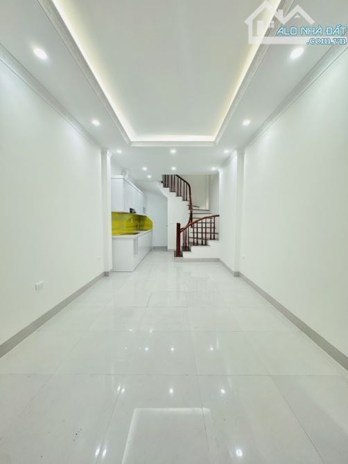 Bán nhà bát khối 4ty950 5 tầng xây mới