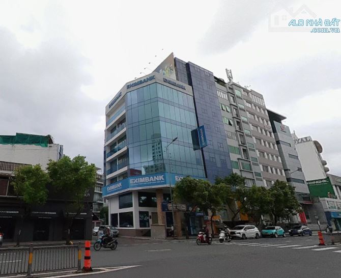 Bán căn nhà MT Nguyễn Văn Trỗi, Quận PN. Dt: 8x20m, Kc: 5 tầng, Hđt: 150tr/th. Gía: 55 tỷ