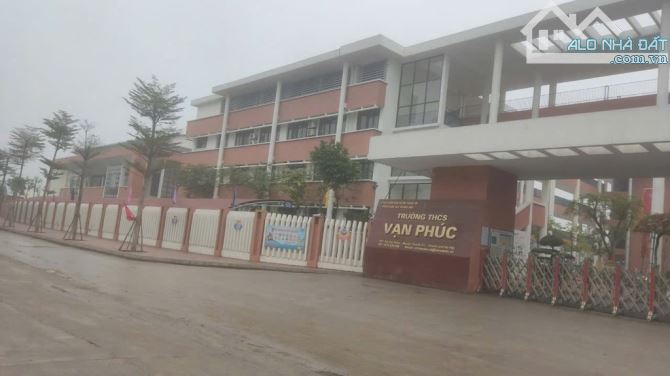 BÁN NHANH ĐẤT VẠN PHÚC 100M Ô TÔ TRÁNH, KINH DOANH CHỈ 3,8 TỶ SỐ ĐỎ CC.