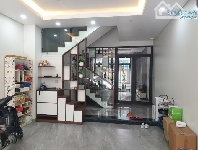 Bán nhà 4 tầng khu đô thị hoàng huy mall đường võ nguyên giáp