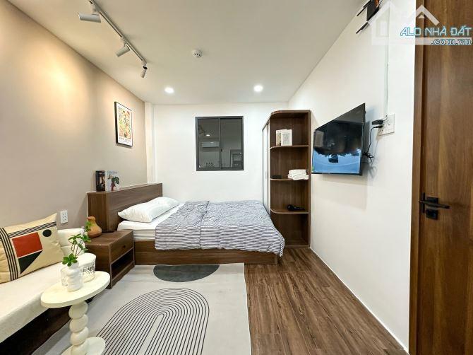 CĂN HỘ CÓ CỬA SỔ FULL NT QUẬN 5 GẦN CẦU NGUYỄN VĂN CỪ, CẦU CHỮ Y
