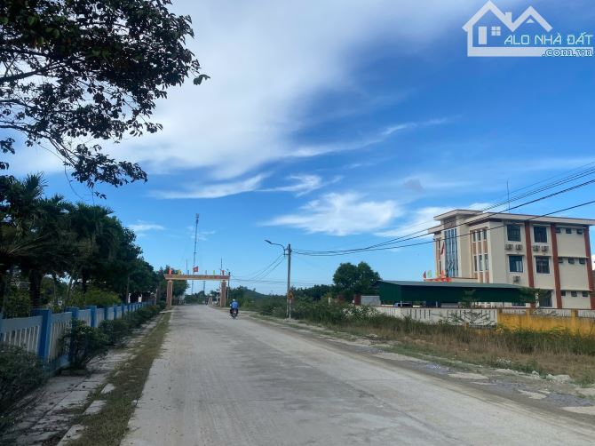 02 LÔ ĐẤT PHỔ HOÀ LIỀN KỀ-TỔNG 26m NGANG DIỆN TÍCH LỚN GẦN CÔNG TY ĐÁ MỸ TRANG