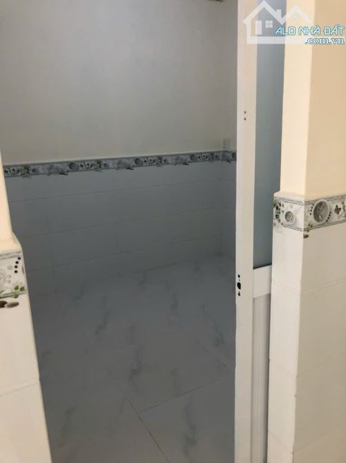 CHỈ 2,05 TỶ - NHÀ ĐẸP (4x10) – 2 MẶT TIỀN HẺM– CẦU RẠCH TÔM – L.V.LƯƠNG
