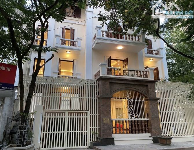 Biệt Thự  KĐT Mỹ Đình - Từ Liêm -Lô Góc -2 Mặt Tiền - 3Thoáng - ÔTô -176M x5T Giá 125 Tỷ